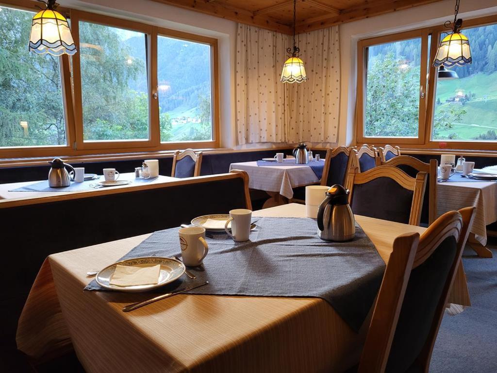 Pension Terra Neustift im Stubaital Buitenkant foto