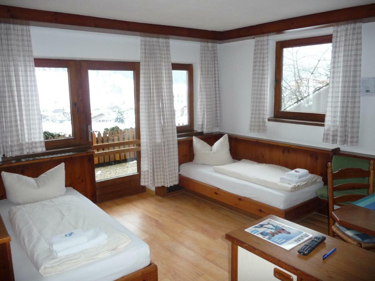 Pension Terra Neustift im Stubaital Buitenkant foto